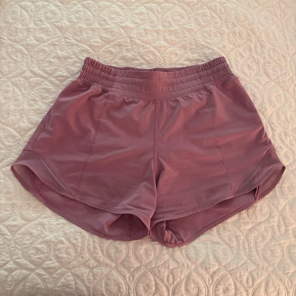 Hotty Hot High-Rise Lined Short 4" (Velvet Dust)